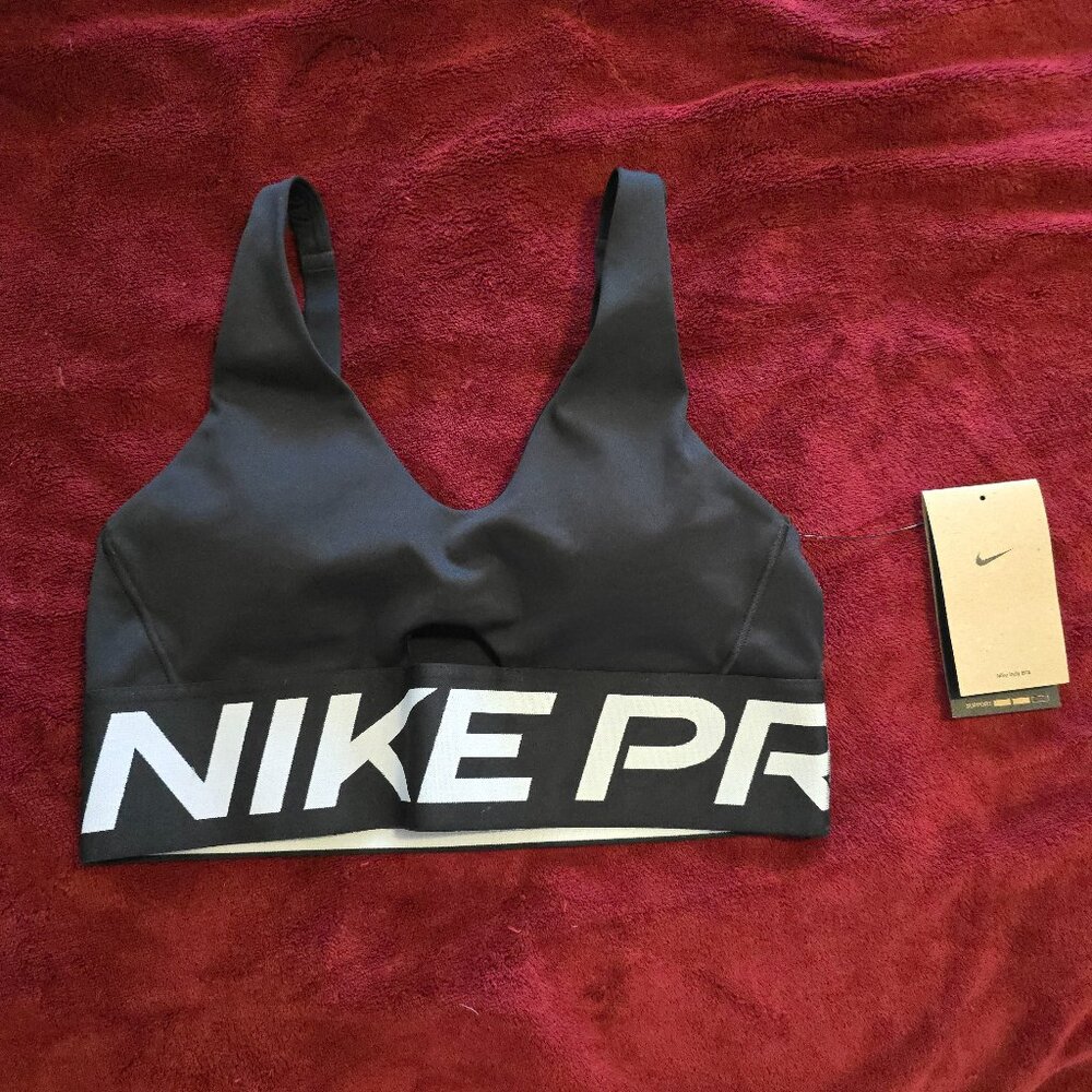 Nike Pro Indy Plunge Women's Medium-Support Padded NWT Small Sports Bra